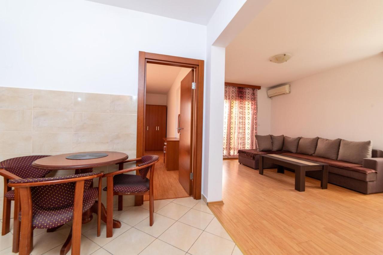 Jovan Apartment Budva
