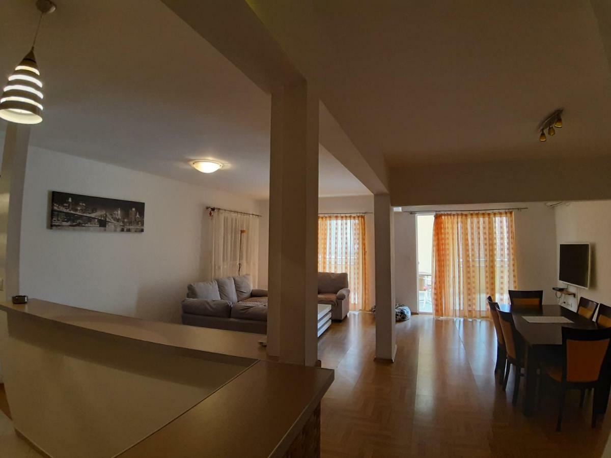 Jovan Apartment Budva